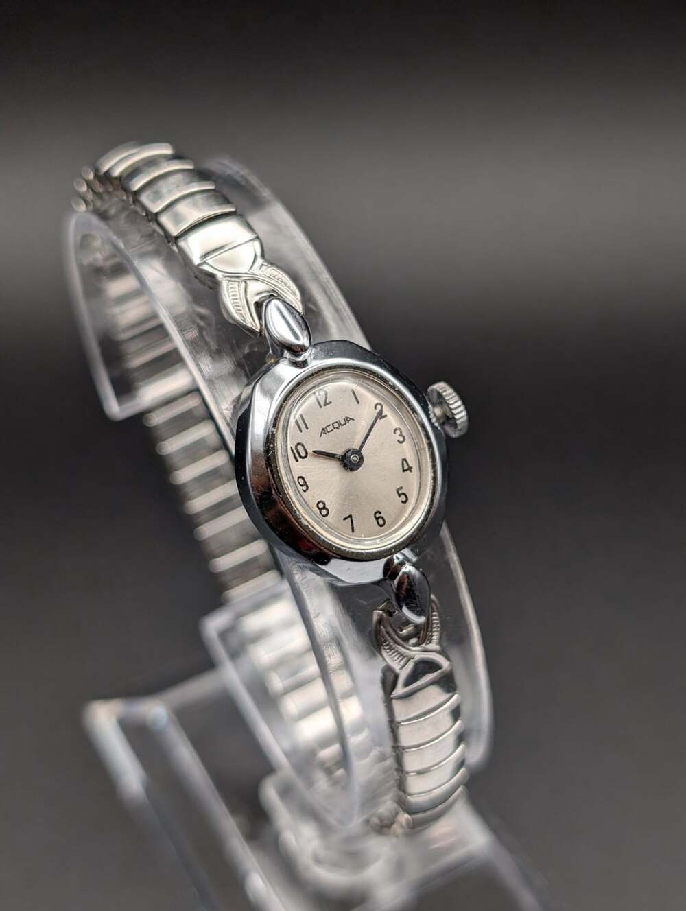 Vintage Acqua Silver-Tone Mechanical Ladies Watch, Dainty Expansion Stretch Band